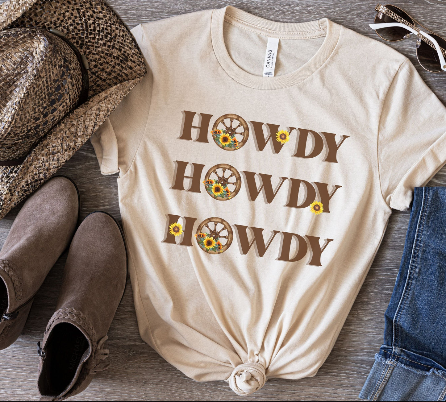 TRIPLE HOWDY - CREAM TEE